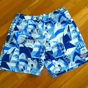 Vineyard Vines Medium swim trunks with bonus pouch